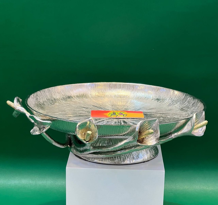 شیرینی خوری لیلوم