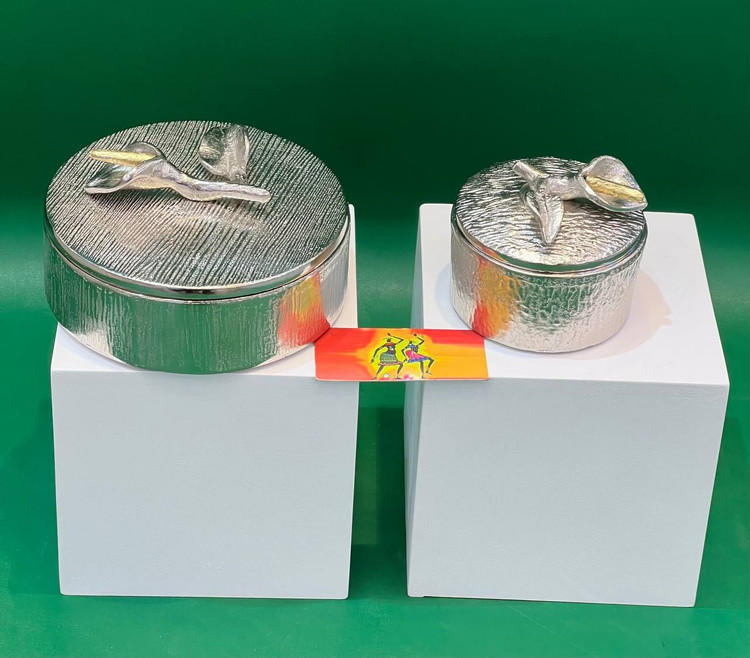 شکلات خوری و قندان لیلیوم