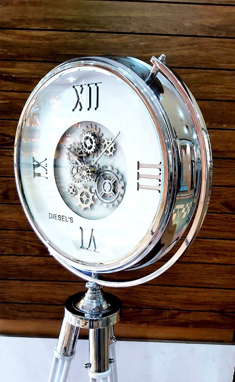 ساعت ۳پایه فلزی دیزل اسپرت مدل چرخ دنده