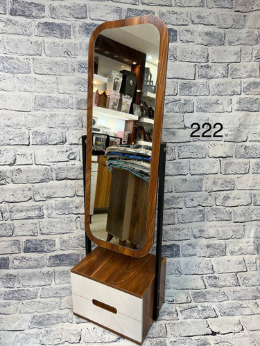 آینه قدی چوبی کد ۲۲۲