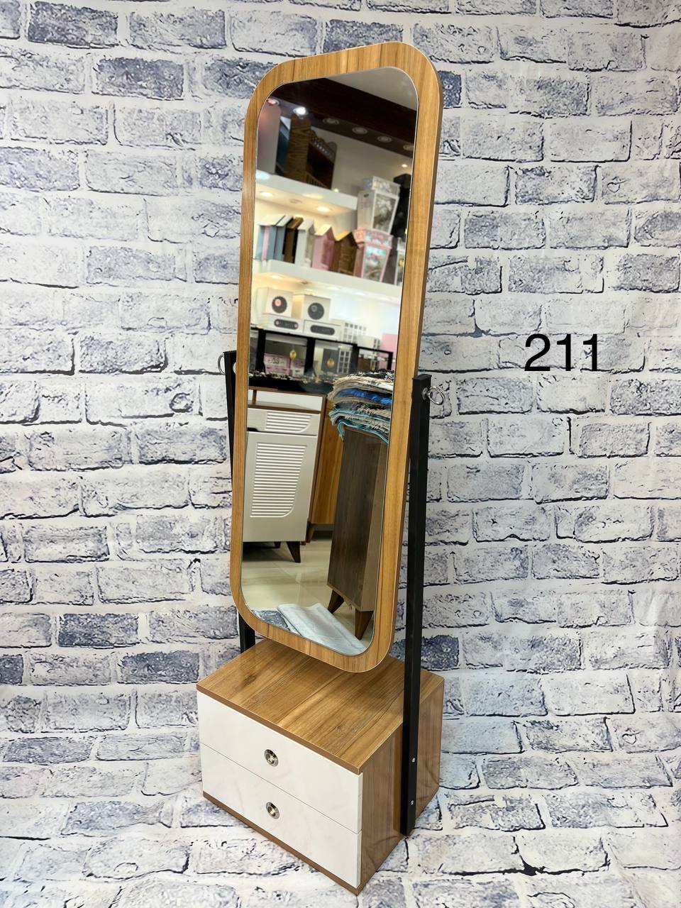 آینه قدی چوبی کد ۲۱۱