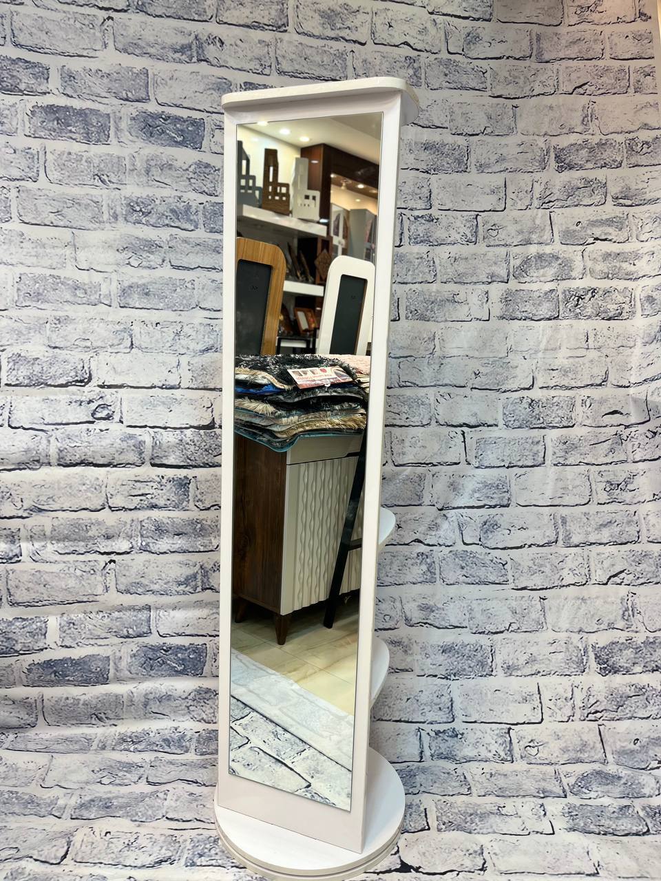 آینه قدی چوبی چرخشی جاکفشی و جا لباسی کد ۴۰۳