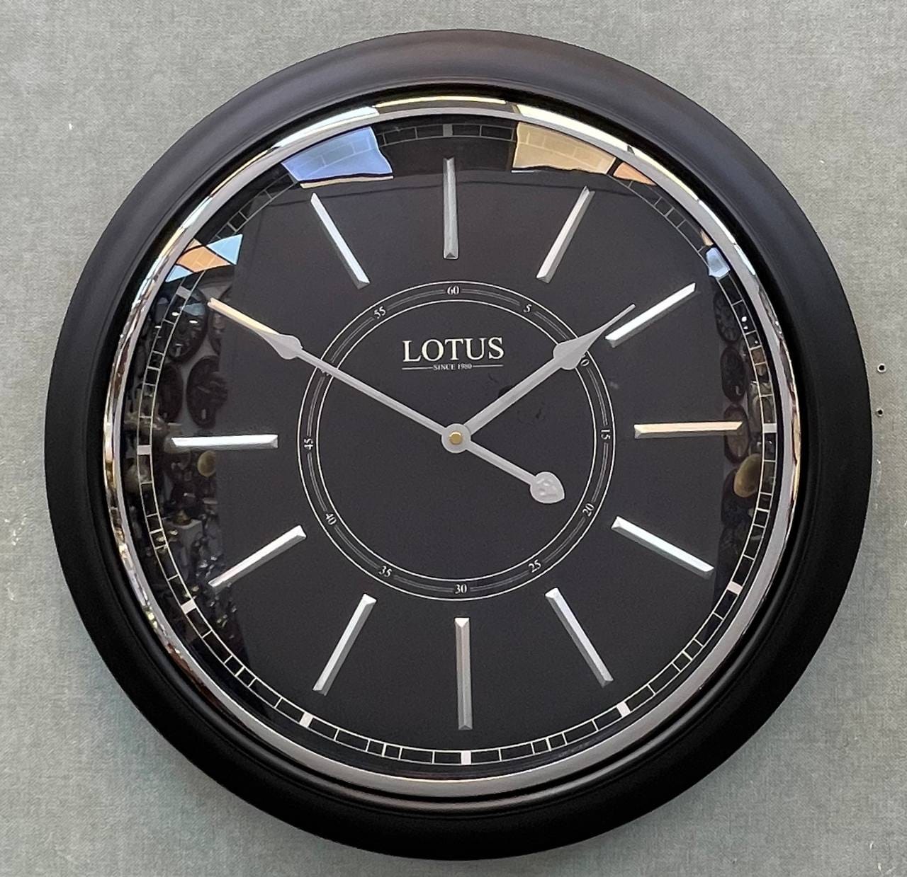 ساعت دیواری برند لوتوس کد 8035