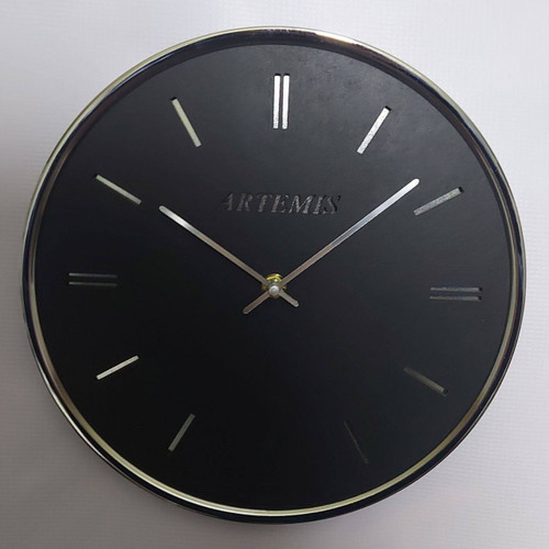 ساعت دیواری آرتمیس آبکاری نقره ای صفحه مشکی قطر ۲۱cm