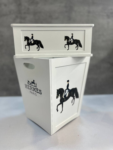 سطل و دستمال چوبی مدل هرمس سوارکار سفید مشکی