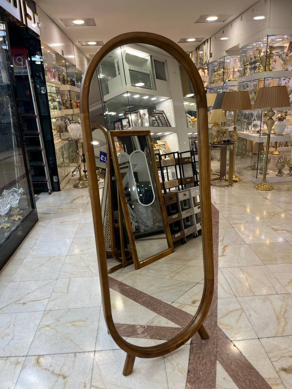 آینه قدی مدل لوین