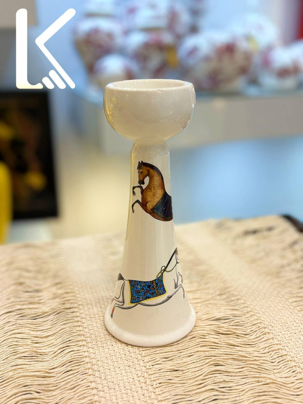 شعمدان ایستاده